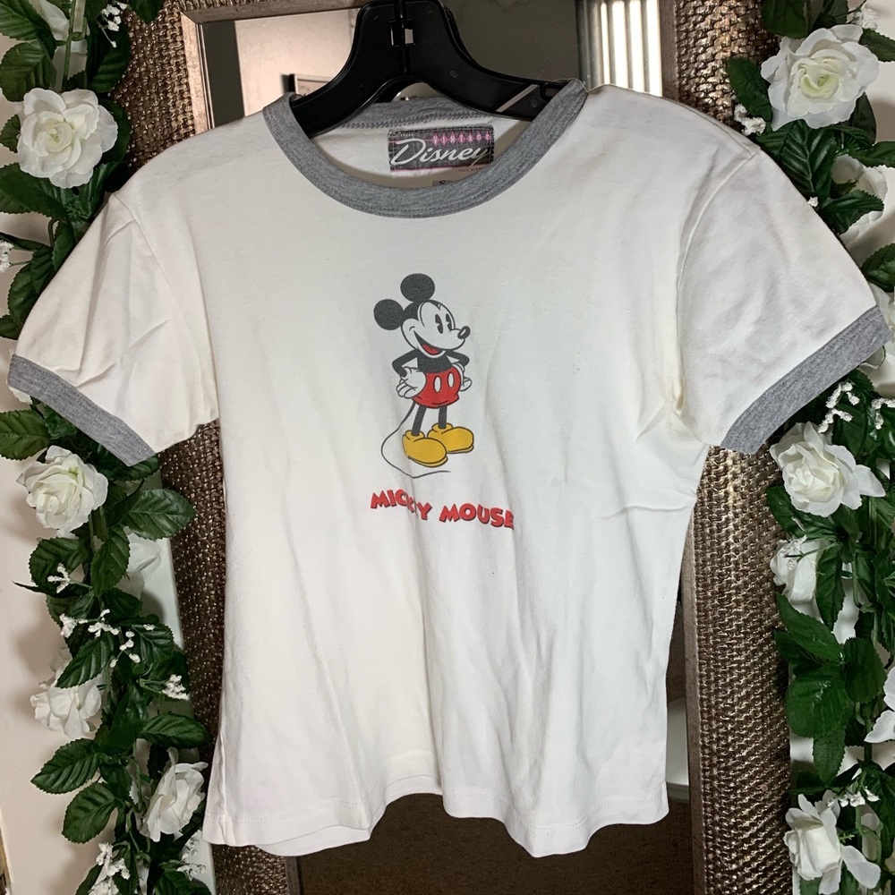 Vintage Disney tee!🖤✨